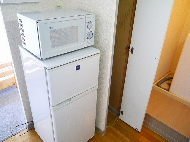 レオパレス冨田Ⅲの設備|電子レンジや冷蔵庫などあります