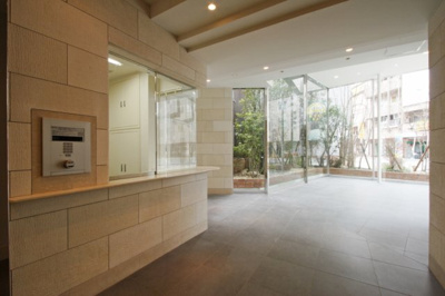 【ロビー】 | サヴォイザ・セントラルガーデン　★プライスホームなら仲介手数料が割引価格です★