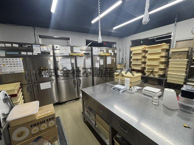 尼崎市南塚口町１丁目の店舗事務所の内装