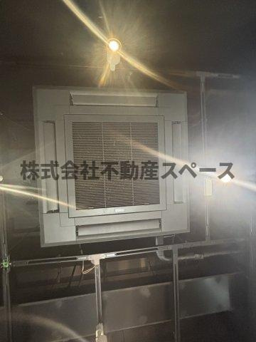 尼崎市南塚口町１丁目の店舗事務所の内装