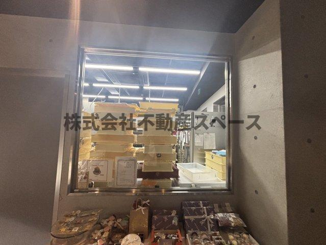 尼崎市南塚口町１丁目の店舗事務所の内装
