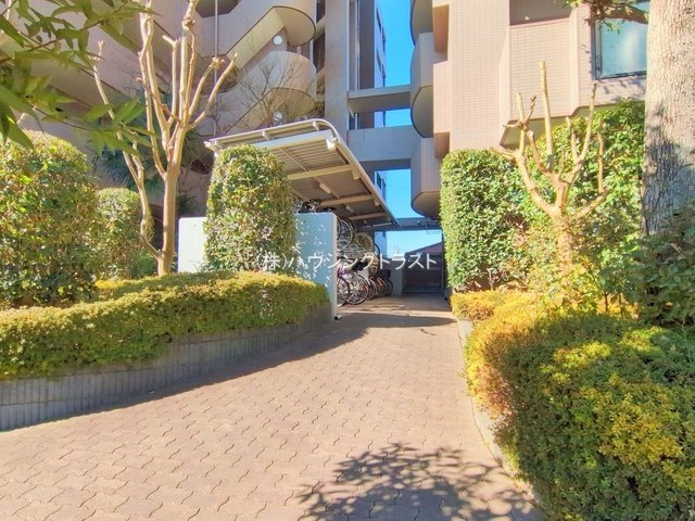 仲介手数料無料　ヴィルヌーブ小手指の庭