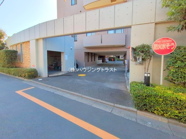 仲介手数料無料　ヴィルヌーブ小手指のエントランス