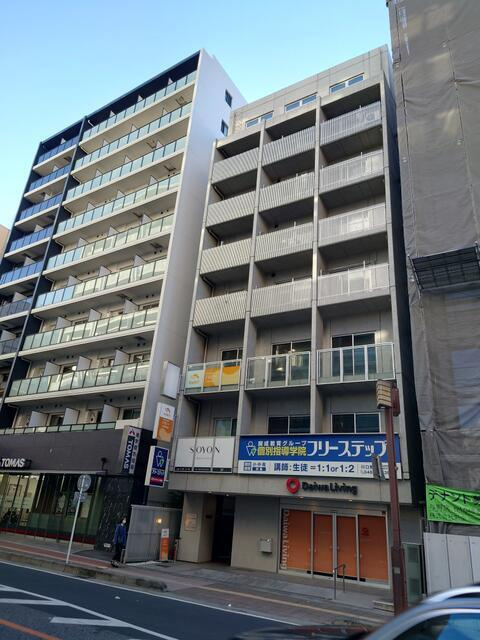 アーネスト川口