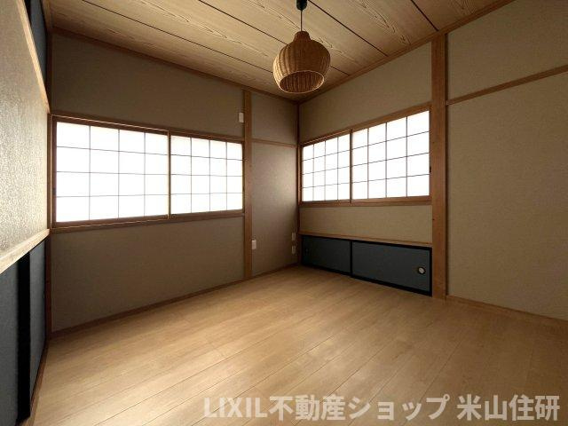 飯野中古再生住宅の洋室