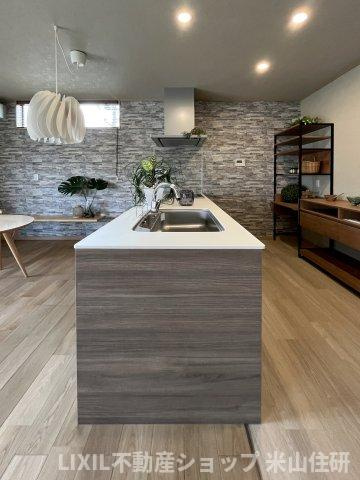 飯野中古再生住宅のキッチン