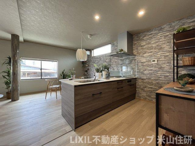 飯野中古再生住宅のキッチン