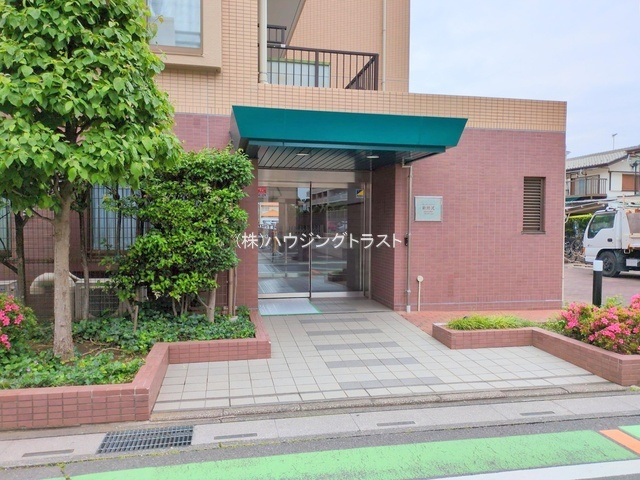 仲介手数料無料　ガーデンステイツ新所沢のエントランス