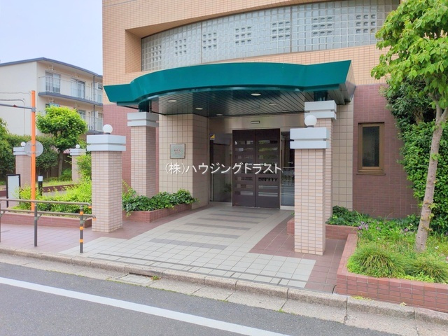 仲介手数料無料　ガーデンステイツ新所沢のエントランス