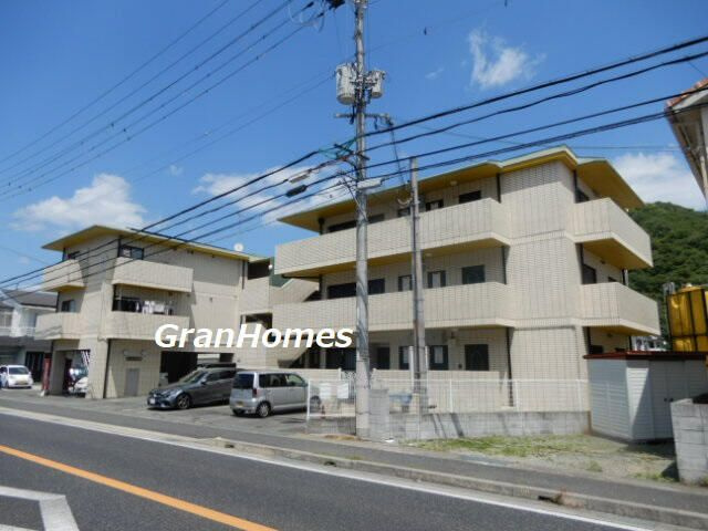 グレースマンション日飼の外観