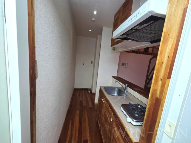 セザンヌ新栄 4のキッチン