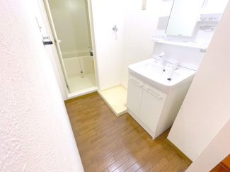 【洗面所】 | アムールたかはし　２０５ | 嬉しい独立洗面台♪

