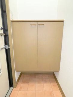 【玄関】 | アムールたかはし　２０５ | 玄関収納有り♪