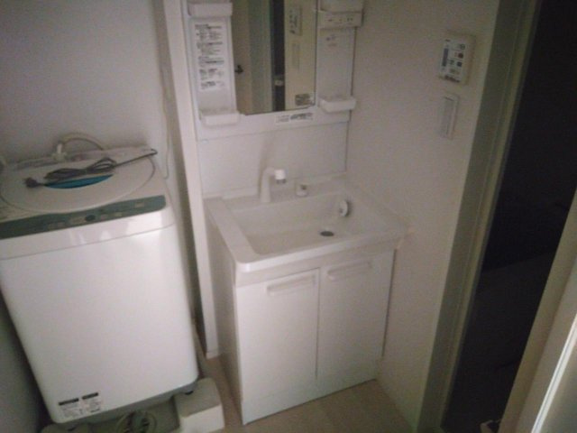 三木市大村のアパートの内装