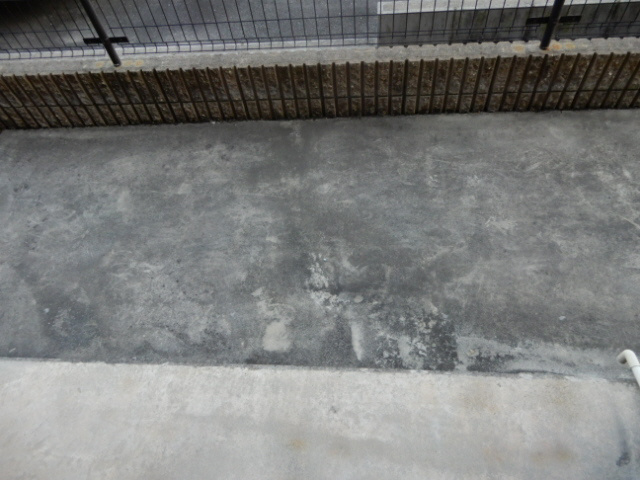 レオパレスグランプラージュのバルコニー