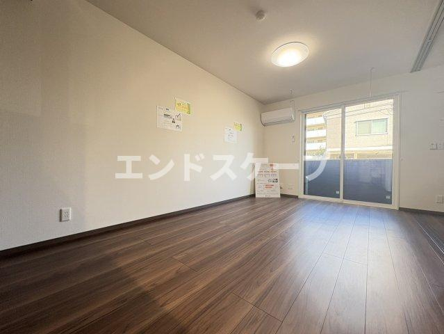 ラ・ルミエール紅雲の居間・リビング|高崎、前橋のお部屋探しはエンドスケープまで！お客様の理想お聞かせ下さい♪