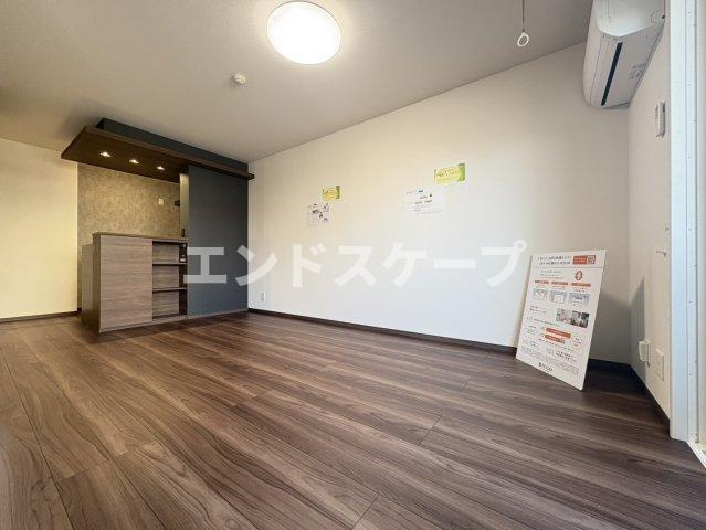 ラ・ルミエール紅雲の居間・リビング|高崎、前橋のお部屋探しはエンドスケープまで！お客様の理想お聞かせ下さい♪