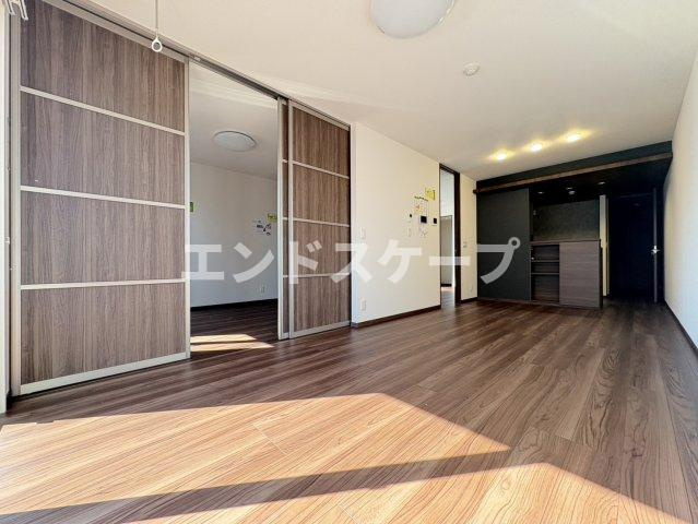 ラ・ルミエール紅雲の居間・リビング|高崎、前橋のお部屋探しはエンドスケープまで！お客様の理想お聞かせ下さい♪