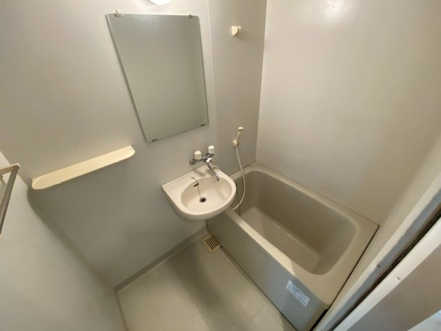 エスティーマンションの浴室