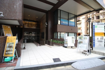 【エントランス】 | カサベラ国際プラザビル