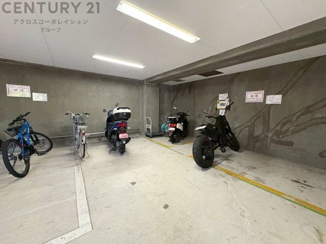バイク置き場