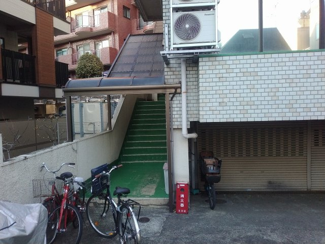 ヒルトップホームズのエントランス