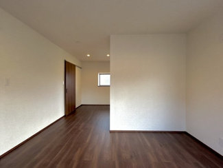 【洋室】 | 南アルプス市野牛島 中古戸建 内外装フルリフォーム