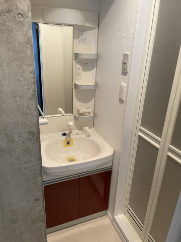 【洗面所】 | BLANC TOUR HAKATA | 別号室の写真になります。現況優先。
