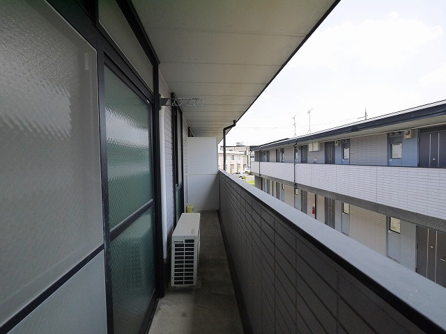 レオパレス大陽壱番館のバルコニー|開放的で明るい空間を演出してくれるバルコニーです