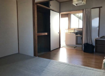 【洋室】 | 杉本ビル