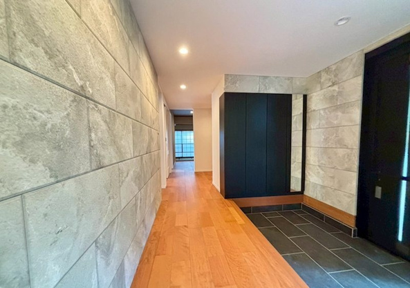 【玄関】 | 大室高原別荘地　戸建　