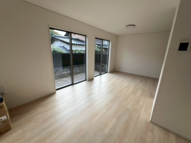 【居間・リビング】の画像