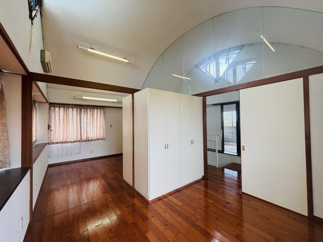 豊見城市高嶺一戸建ての洋室