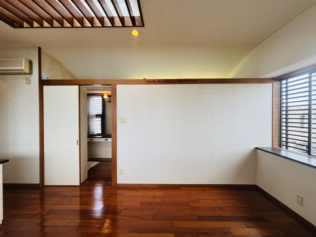 豊見城市高嶺一戸建ての洋室