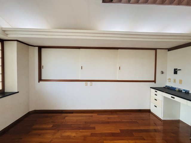 豊見城市高嶺一戸建ての洋室