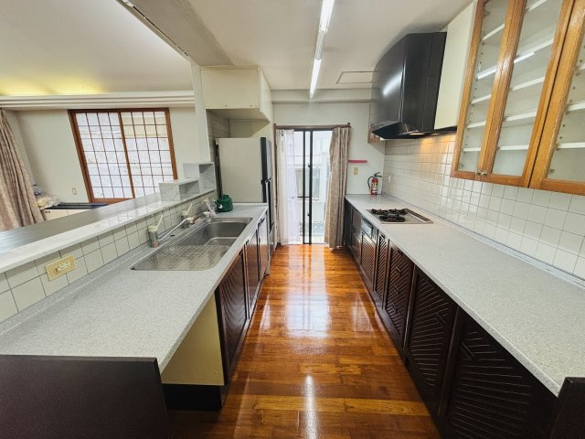 豊見城市高嶺一戸建てのキッチン