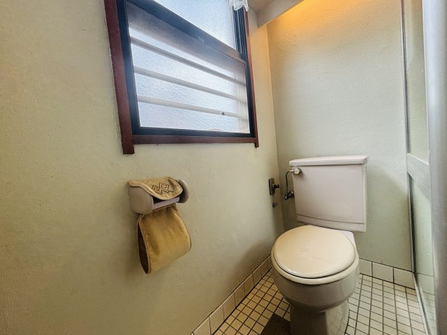 豊見城市高嶺一戸建てのトイレ
