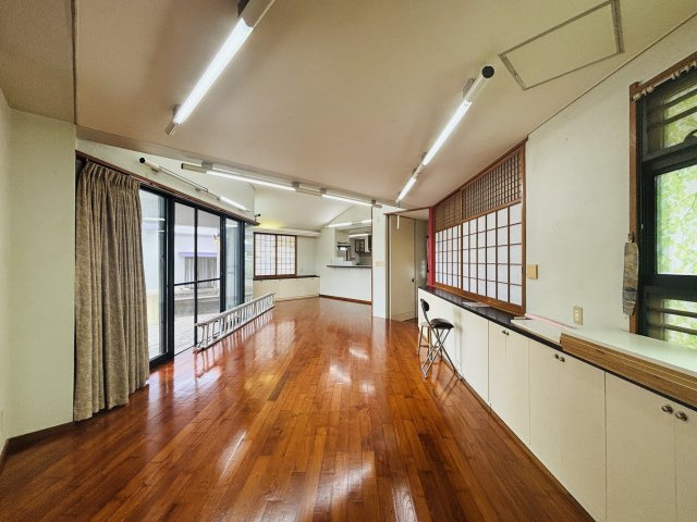 豊見城市高嶺一戸建ての居間・リビング