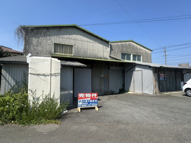 久保田町2丁目　売倉庫の外観