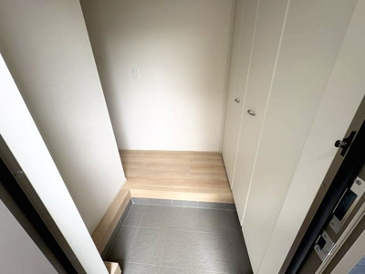 【玄関】 | Kolet岩槻北 | シンプルで使いやすい玄関です