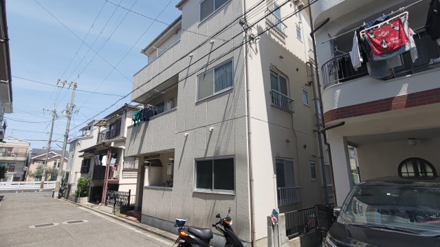 川添ロイヤルハイツの外観