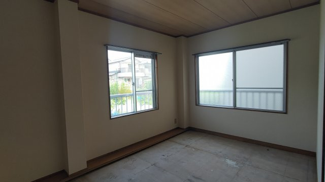 川添ロイヤルハイツの寝室