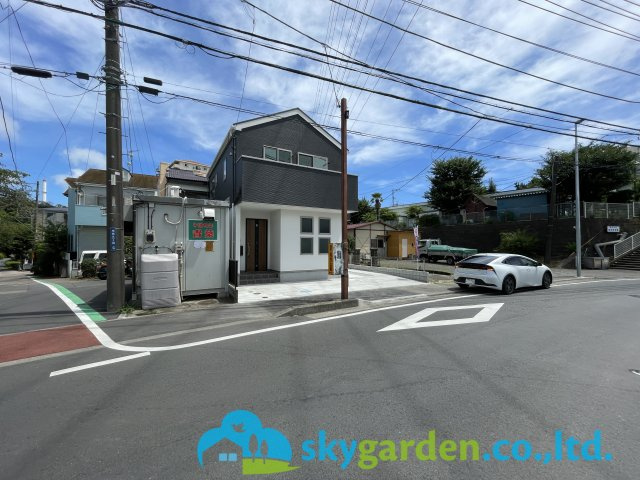 藤沢市城南2期　新築戸建　全1棟1号棟の前面道路含む現地写真|前面道路含む現地写真です