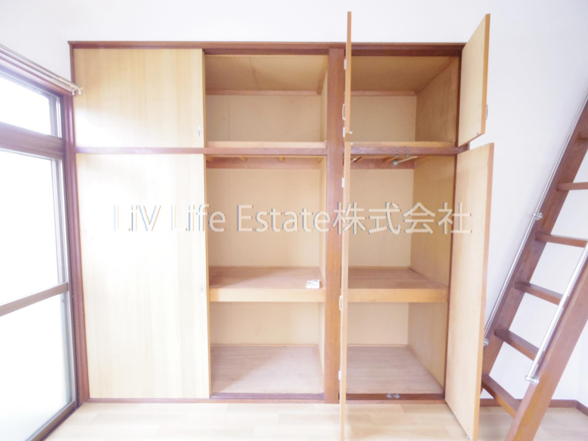 西東京市芝久保町２丁目のアパートの収納