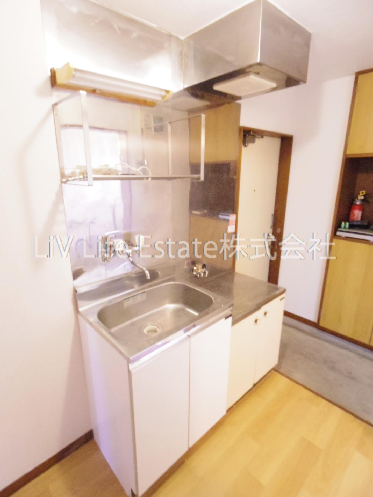 西東京市芝久保町２丁目のアパートのキッチン