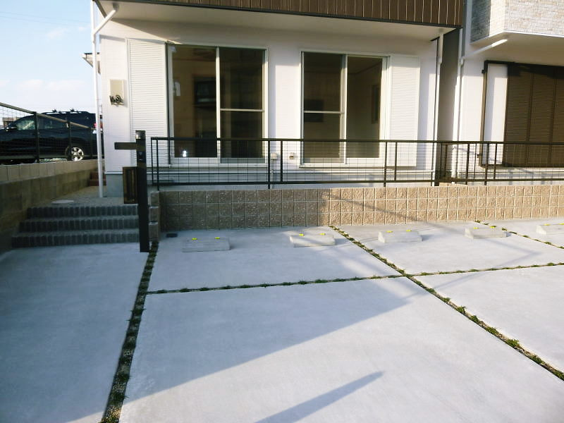 京命佐野貸家の駐車場