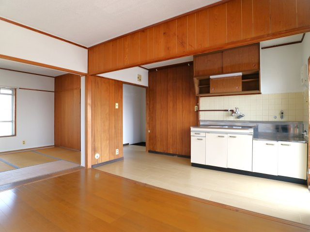 オアシス天領の居間・リビング