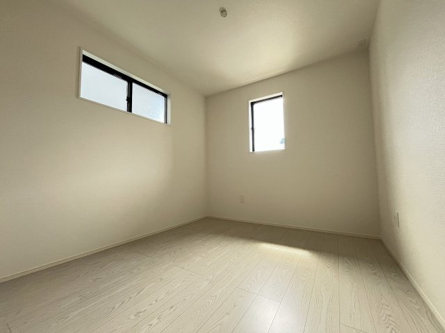 【子供部屋】 | 福岡市東区香住ケ丘5丁目1期　1号棟（全3棟）【仲介手数料無料・0円】 | 現地写真。