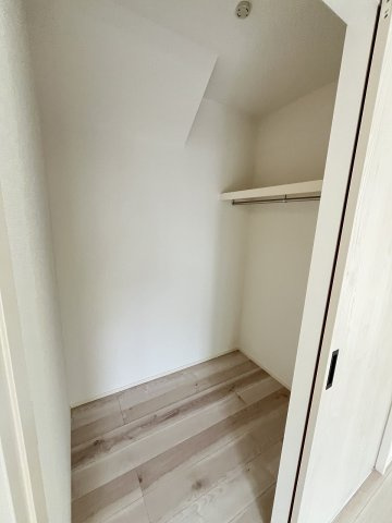 【収納】 | 福岡市東区香住ケ丘5丁目1期　1号棟（全3棟）【仲介手数料無料・0円】 | 現地写真。