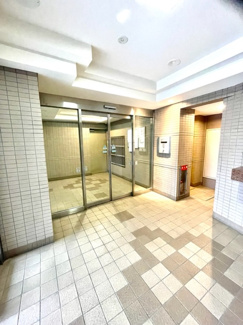 【エントランス】